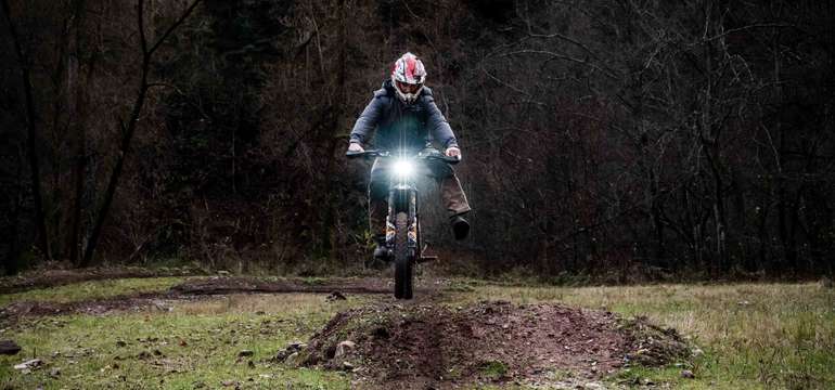 Zažite neskutočnú silu elektrických motoriek KUBERG či TALARIA