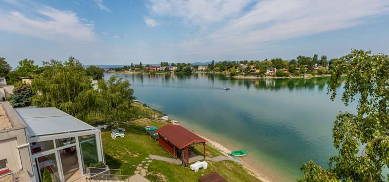 TP HOTEL DRUŽBA*** sa nachádza v Senci, 25 km od Bratislavy