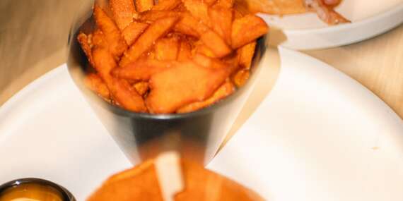 Konn: 500 g BaconJam Smash Burger Menu – poriadna nálož chuti pre pravých burgerových nadšencov/Bratislava, Trnava