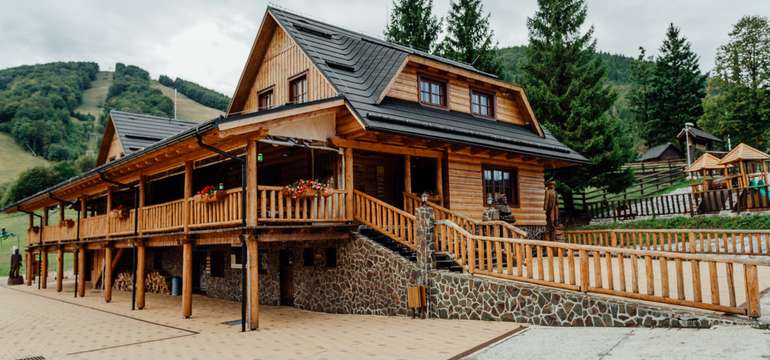 Zrubové apartmány na Salaši Kľak – Fačkovské sedlo