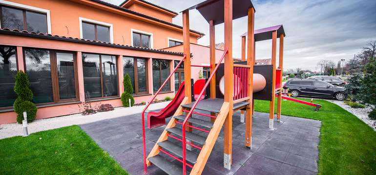 Hotel Galanta**** - elegantný hotel situovaný v jednom z najatraktívnejších regiónov