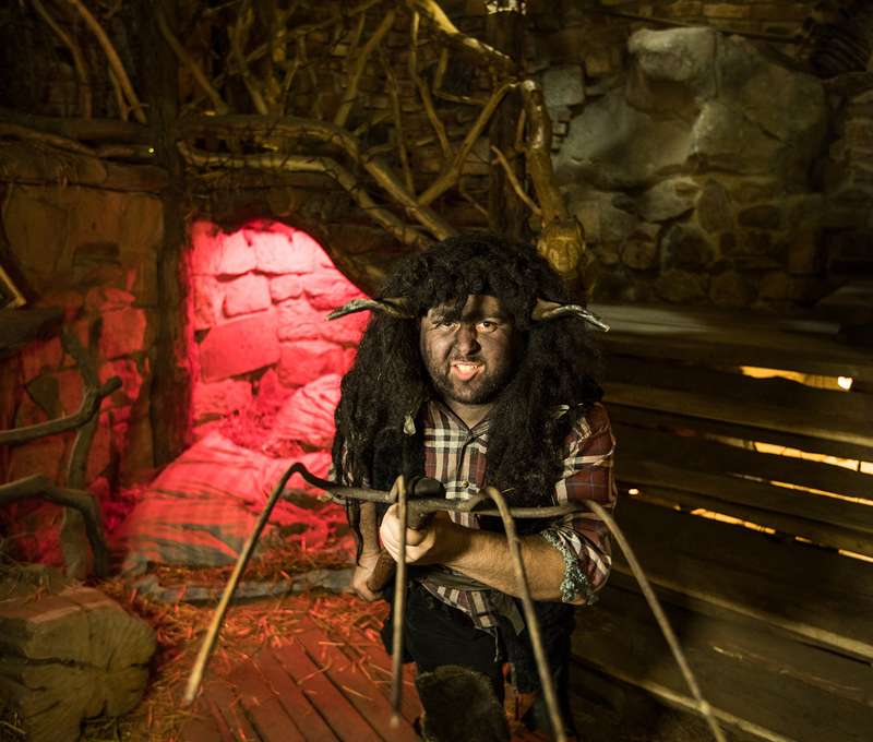 Živí čerti vás budou bavit od začátku až do konce