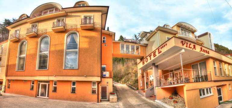 Hotel Vila Anna**** 
