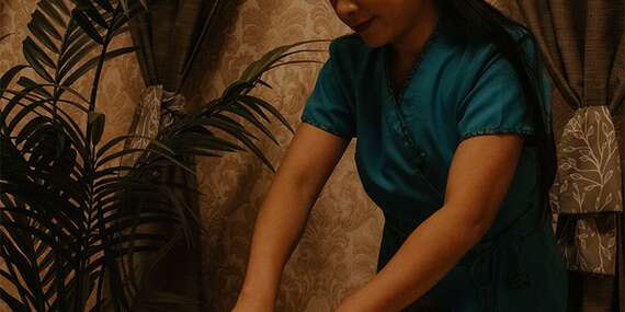 BLACK FRIDAY: Thajská alebo aromatická olejová masáž v Thai La Flora/Bratislava - Podunajské Biskupice