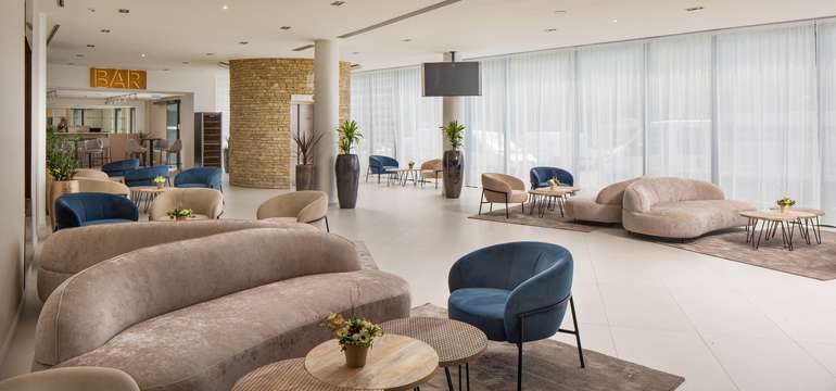 Moonlight bar a lobby bar ďalej rozširujú ponuku hotelového občerstvenia