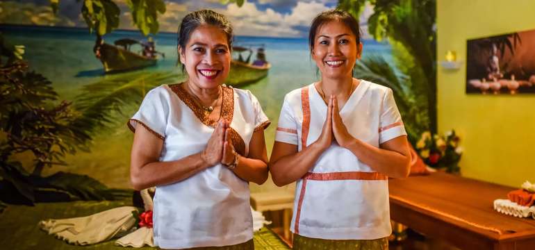 Thajská olejová masáž v Thai Massage Chang na Obchodnej