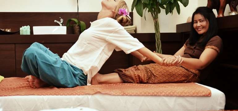 Tradičná alebo kokosová masáž v Samoi Thai Massages