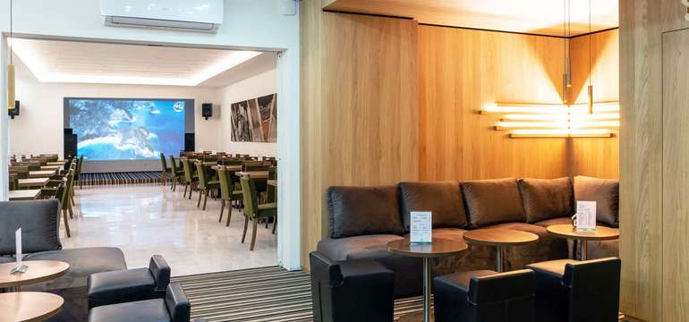 Jedáleň a bar v hoteli Kamzík