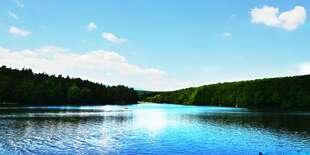 Môžete užívať vodné radovánky, previesť sa na vodnom bicykli, opaľovať na nafukovačke