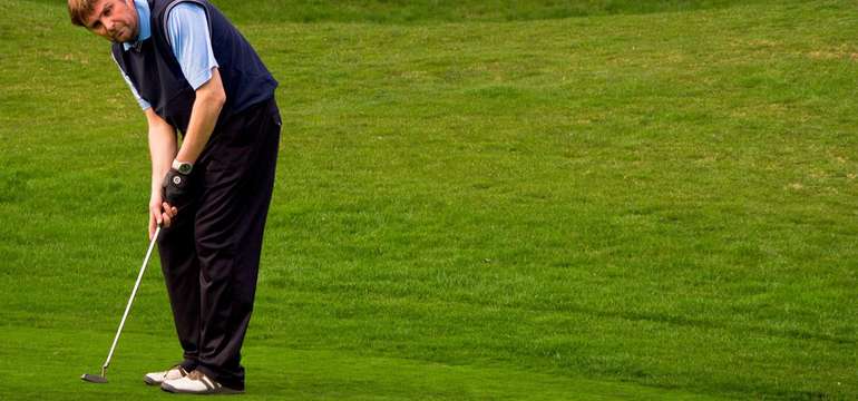Pro příznivce golfu hotel zajistí kompletní servis na nedalekých golfových hřištích