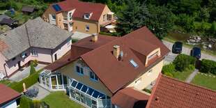 Penzión Ajda sa nachádza asi 500 m od vodnej nádrže Liptovská Mara