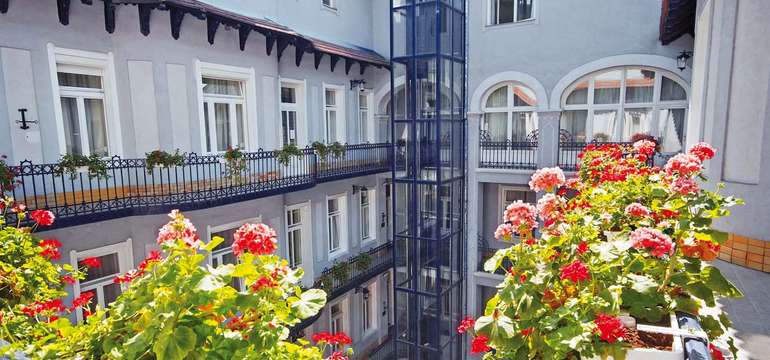 Baross City Hotel