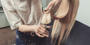 Pánsky aj dámsky strih, regenerácia či farbenie v Ružinove