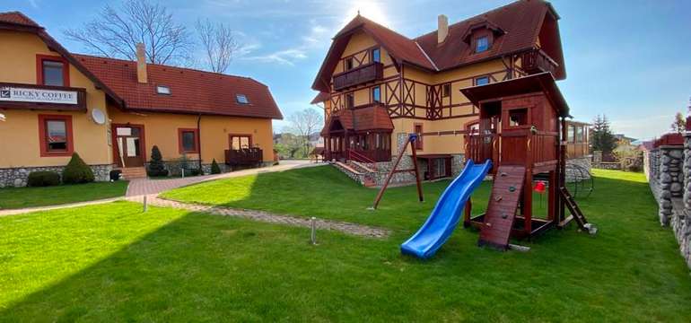Penzión Baďo - ihrisko
