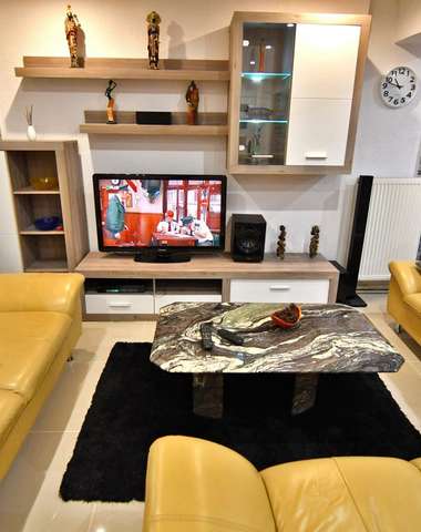 Ubytovanie v spodnom apartmáne DELUXE s 2 spálňami
