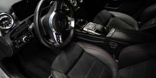 Interiérové ručné umytie vozidla v Easycars