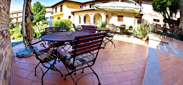 Airport Hotel Stáció**** ponúka kúsok Toskánska rovno pri Budapešti