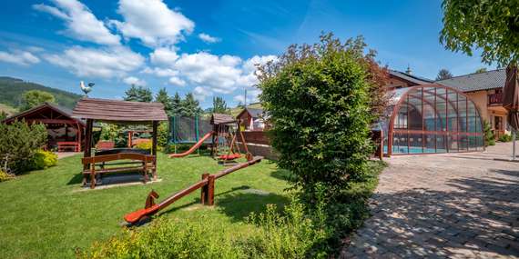 Wellness pobyt v Penzióne Motýľ*** s polpenziou kúsok od Bešeňovej**/Bešeňová