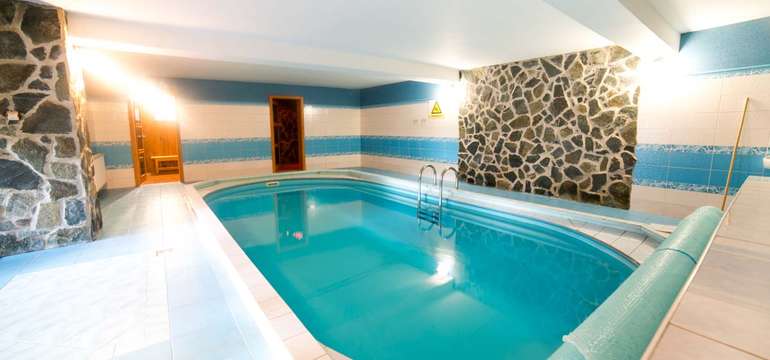 Ak si potrebujete oddýchnuť od všedných dní, sauna a bazén sú to pravé