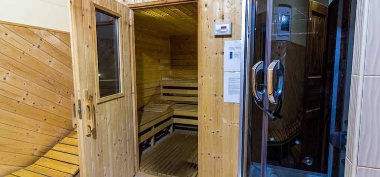 V ceně máte hodinu privátní sauny i vířivky