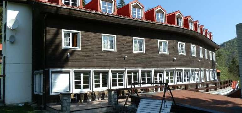 Horský hotel pod Sokolím**