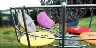 Cieľom hry je prekonať vytýčenú trasu s pokiaľ možno najnižším súčtom hodov diskom