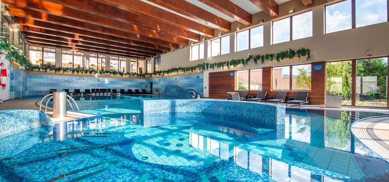 Neobmedzený vstup do bazéna a wellness