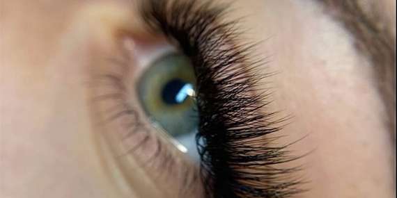 Dokonalý pohľad bez námahy: predĺženie rias s mascara efektom/Bratislava - Vrakuňa