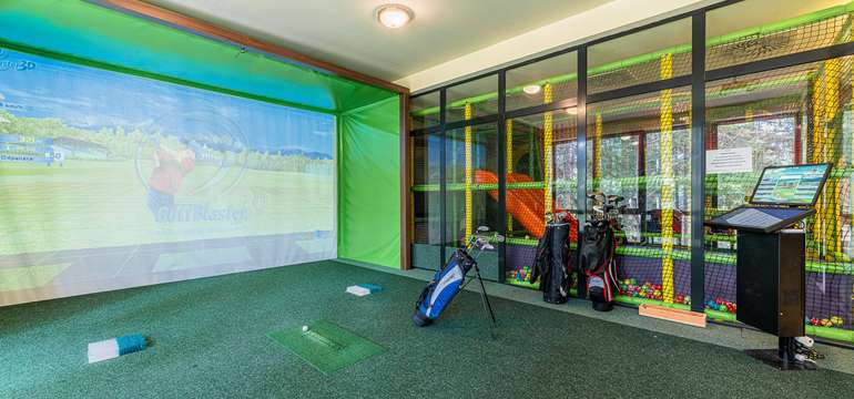 Golfový trenažér