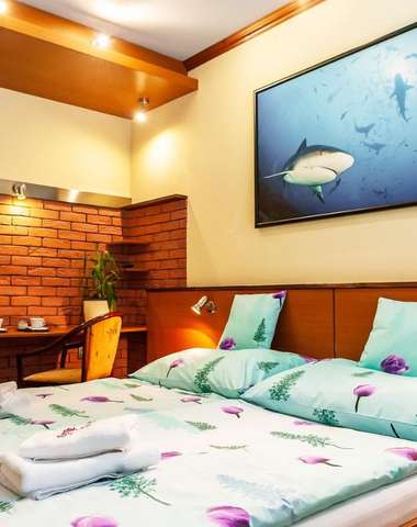Apartmány hotela Áčko*** sú zložené zo spálne (s manželskou posteľou) a obývačky