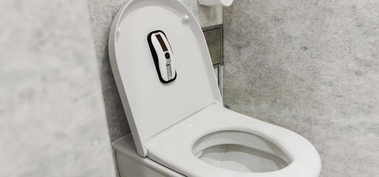Automatizovaný UV-C sterilizátor na toaletu Puretta