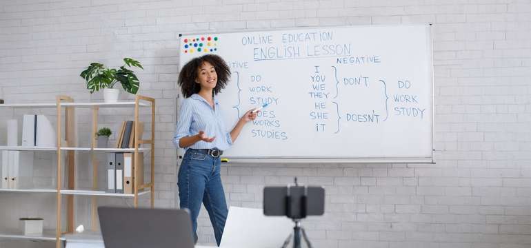 Online kurzy angličtiny s Oxford Language Club s certifikátom