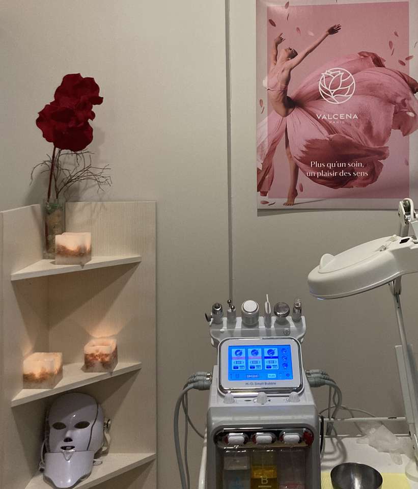 Ošetrenie pleti technológiou BIOWAVE, prístrojová aplikácia aktívneho séra alebo ošetrenie luxusnou maskou