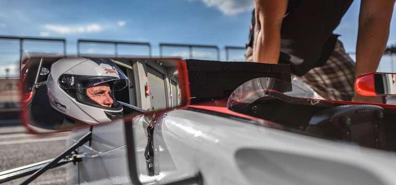 Pilotujte formulu na Slovakia Ringu