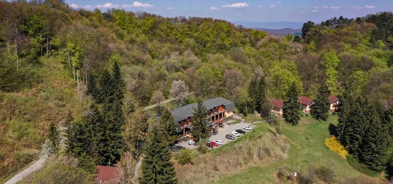 Hotel Inovec*** zasadený do peknej prírody