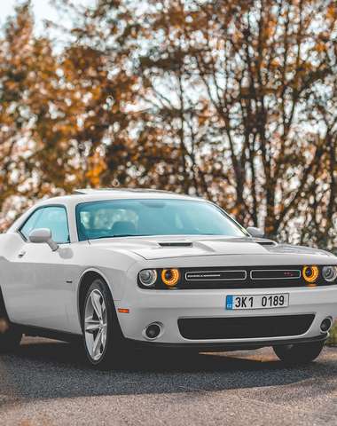Jedinečný zážitok za volantom nadupaného Dodge Challengera V8 HEMI 5.7l