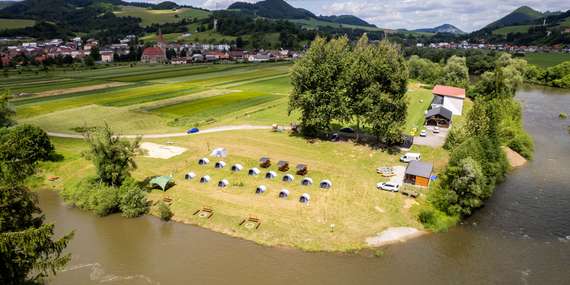2-dňové vodácke dobrodružstvo: Splavte Oravu bez starostí a s plným komfortom/Orava