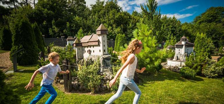 Zábavný park Ogrodzieniec v Poľsku - Park miniatúr