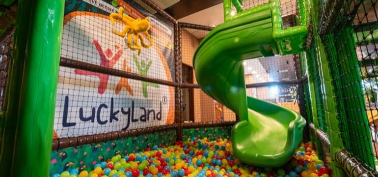 Funpark pre deti s rôznými atrakciami
