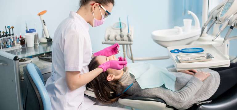 Dentálna hygiena alebo bielenie zubov