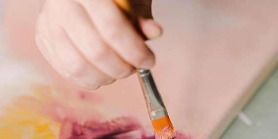 Kreatívny kurz maľovania Abstraktná intuitívna maľba pre začiatočníkov aj pokročilých/Bratislava - Staré mesto