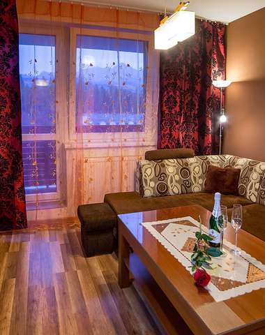 Apartmán vás poteší krásnym panoramatickým výhľadom z veľkej loggie