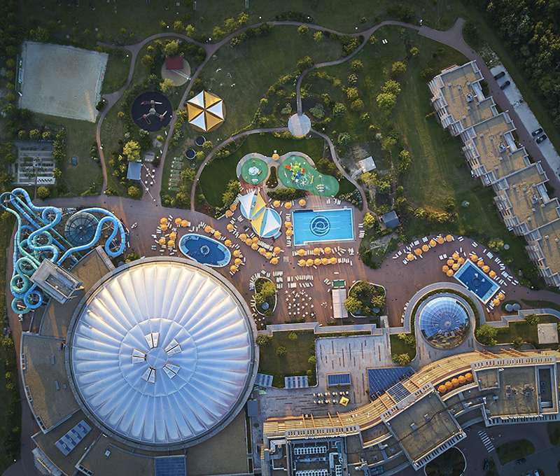 V Aquaworlde čaká na návštevníkov 19 bazénov, 11 toboganov aj sauny