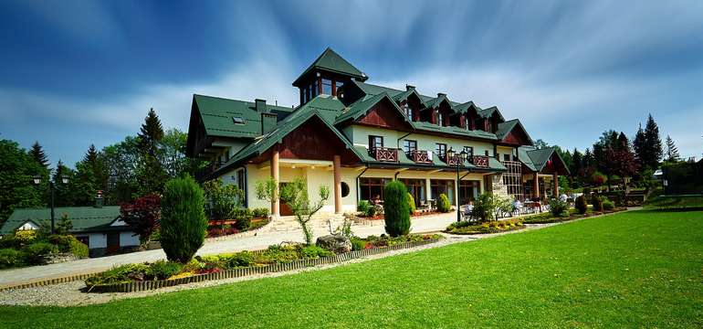 Kinga Hotel Wellness**** je luxusný štvorhviezdičkový hotel v Poľsku