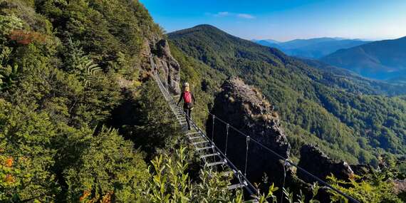 Via ferrata na Skalke v Kremnických vrchoch s najdlhším lanovým mostom/Slovensko