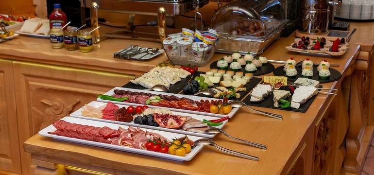 Restaurace v sousedním penzionu Viktória***