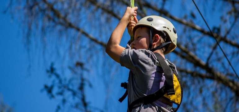 Lukostreľba + Zipline v Rajeckej Lesnej (30 km od Žiliny)