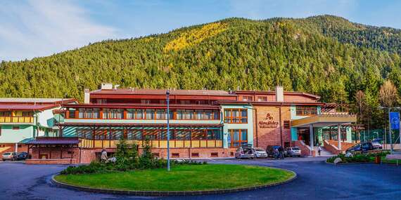 Neobmedzený relax na Liptove v ALEXANDRA WELLNESS HOTELI***+ s kúpaním, polpenziou a možnosťou procedúr/Nízke Tatry - Jánska dolina - Liptovský Ján