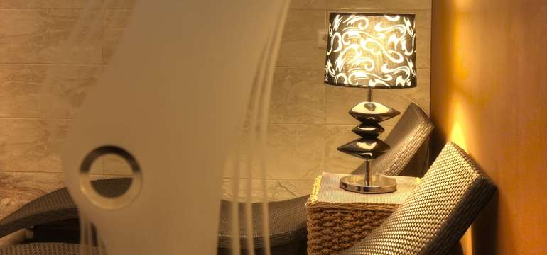 Privátne butikové wellness: fínska sauna, jacuzzi, wellnes sprchy, relax miestnosť s občerstvením