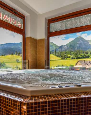 Penzión Ždiaranka, vírivka s výhľadom na Belianske Tatry